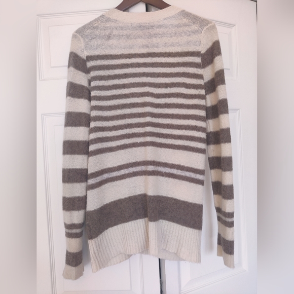 GAP Wool Cardigan - Picture 2 of 15